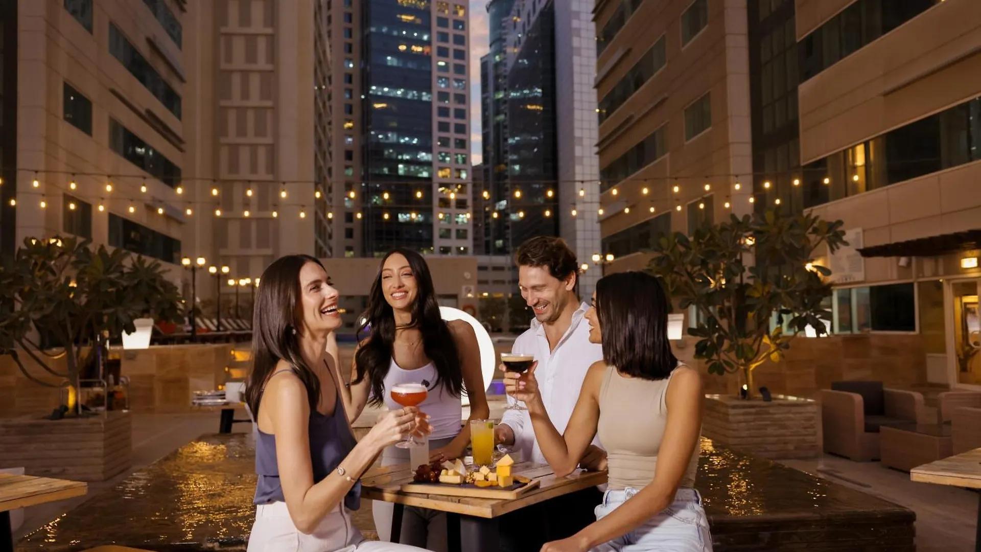 *****  Media Rotana Dubai Hotel Emirados Árabes Unidos